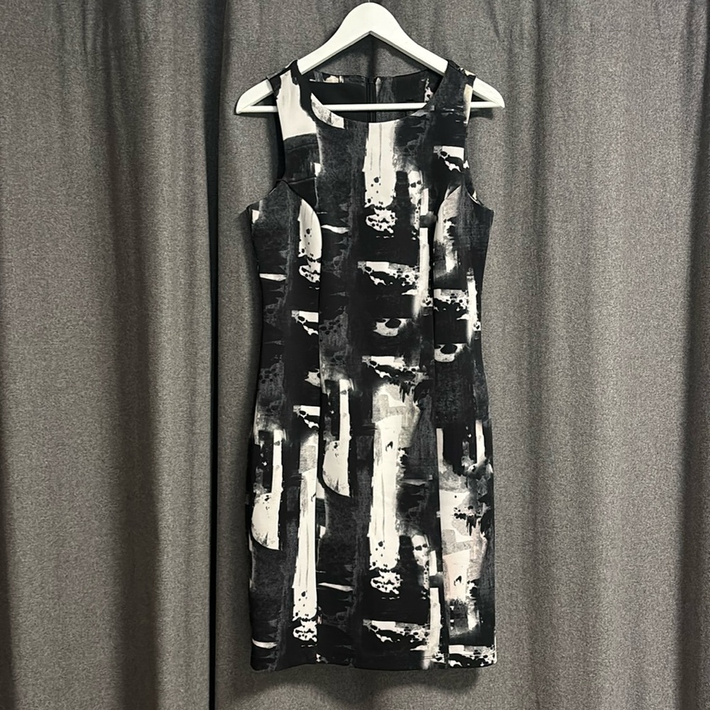 Lori M Collection Sleeveless dress